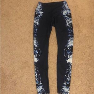 Alo Airbrush Leggings- Dark Krystal Sky